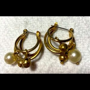 Vintage gold and pearl earrings #019